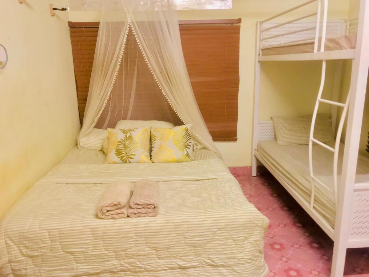 Dar Yasmine Motel Pantai Cenang  Buitenkant foto