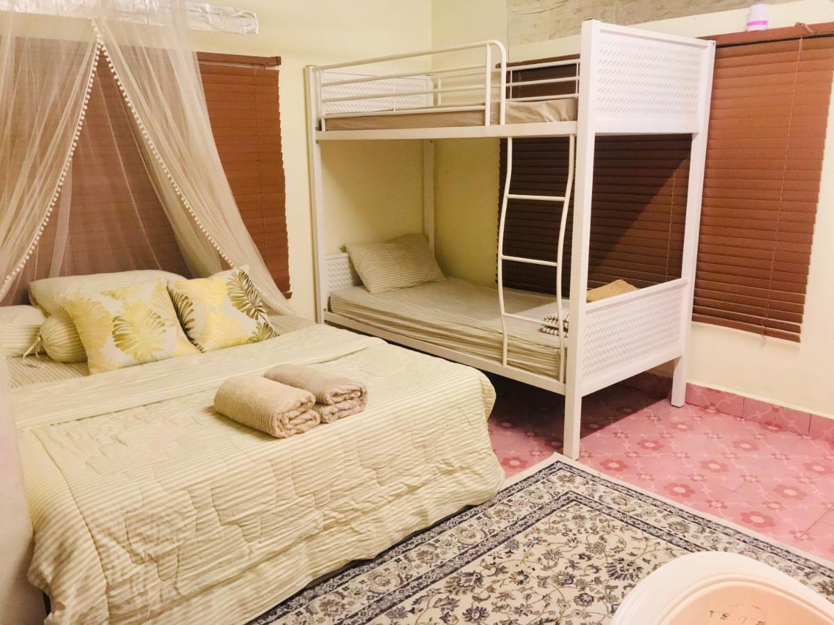 Dar Yasmine Motel Pantai Cenang  Buitenkant foto