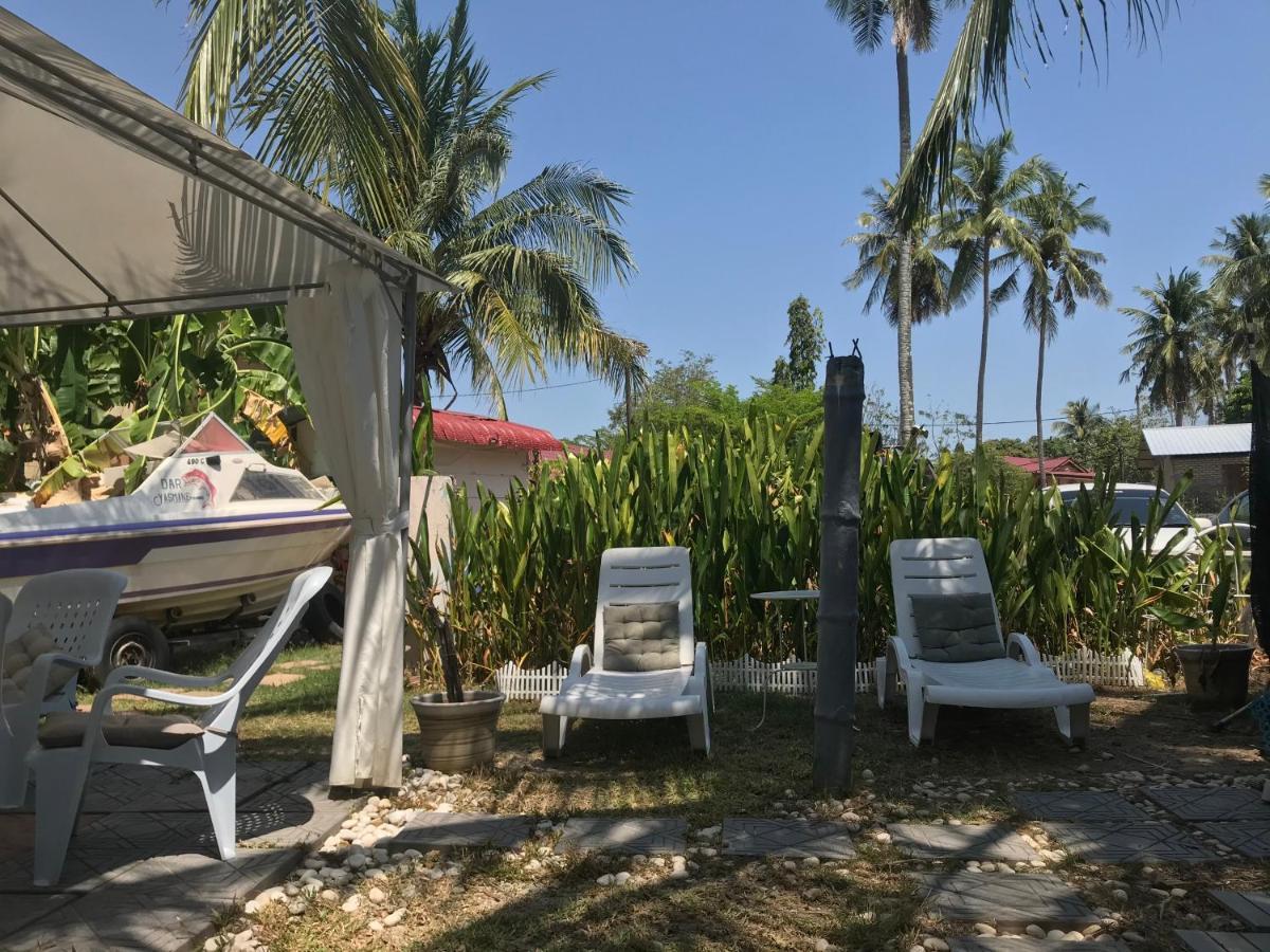 Dar Yasmine Motel Pantai Cenang  Buitenkant foto